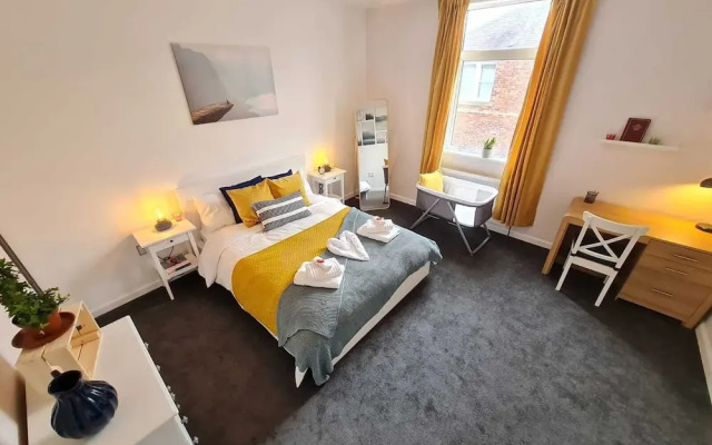 Entire Lovely Modern House - Business - Holidays