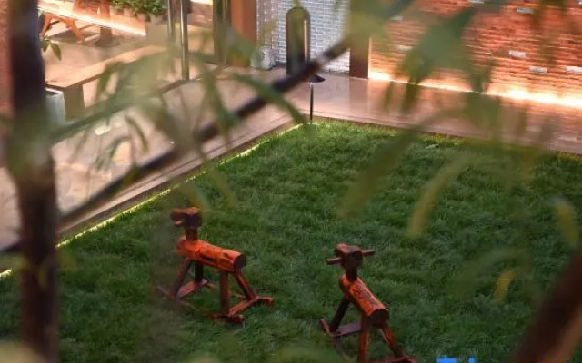 Rareyard  Liushigang