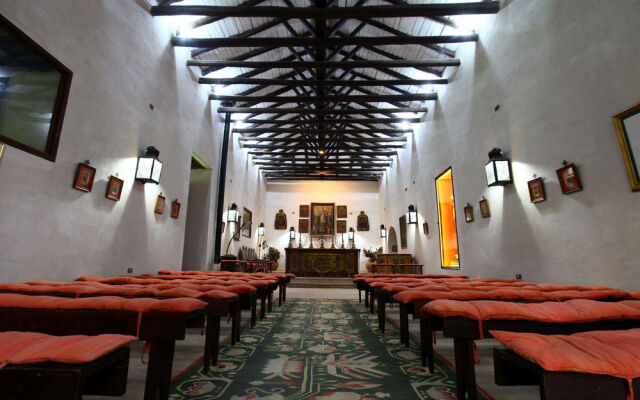 Hotel Hacienda los Lingues