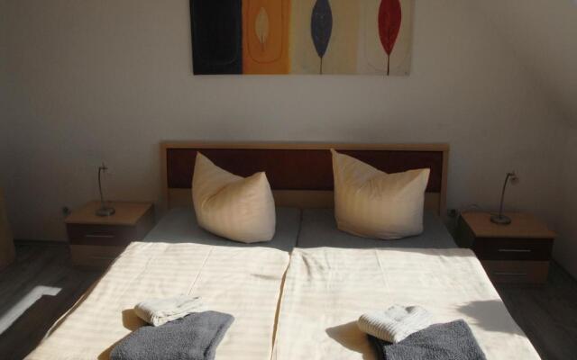 Cantay-Mathildenstraße 16 - FW 4 - OG rechts