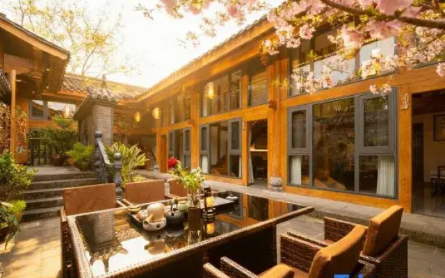 Hanya Ge · Boutique Holiday Homestay