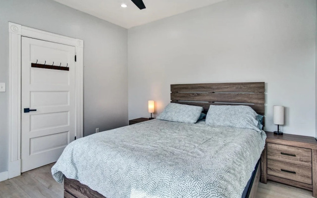 Ventura Downtown Minutes to Beaches