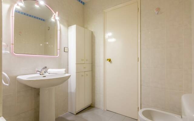 HomeHolidaysRentals Casa Moonlight – Costa Barcelona