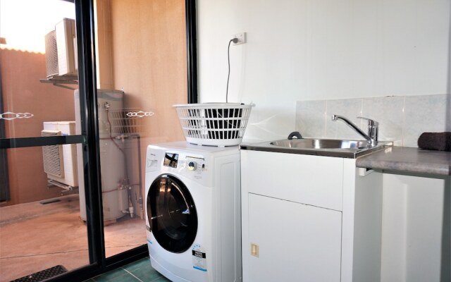 Ningaloo Breeze Villa 2