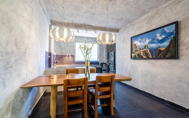 Fullmoon Villa