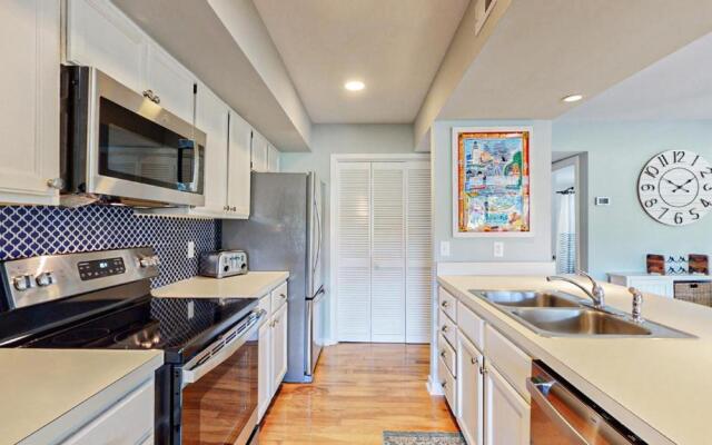 272 Turnberry Village