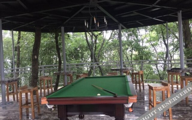 Yinxin'gu Treehouse Hotel