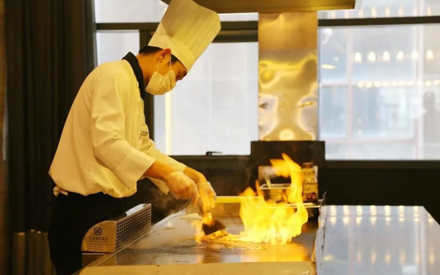 Hongcheng Yuehai Hotel - Qingdao