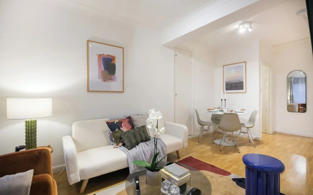 Perfectly Located Apartment Above Tube Station