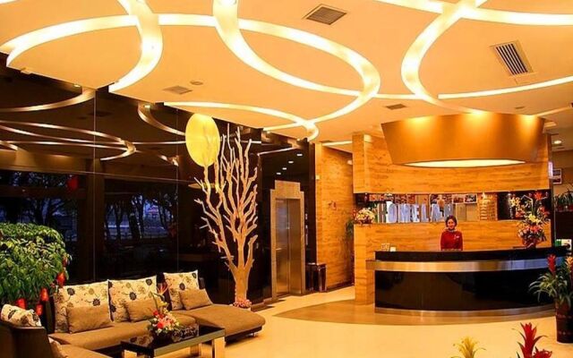 Homeland River View Hotel