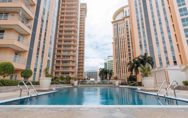 Reddoorz Premium @ Venice Luxury Bgc 2