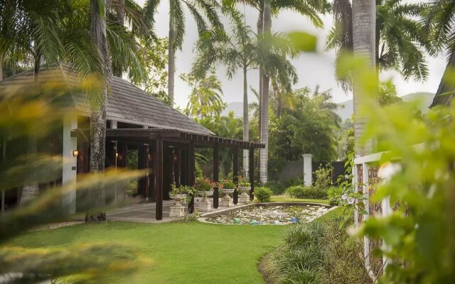 Half Moon Hotel