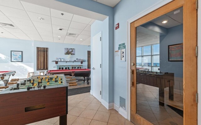 Crystal Shores West 902