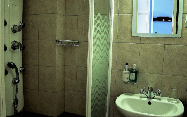 Ilion Hotel