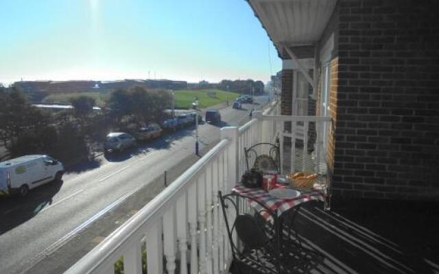 Seabreeze Apartment