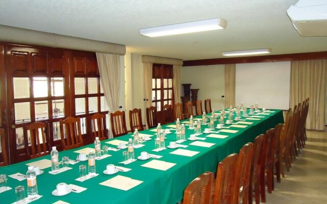 Hotel Garza Canela