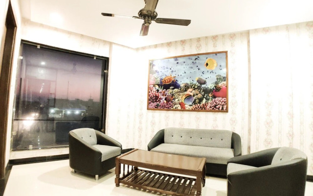 Hotel Landmark Residency