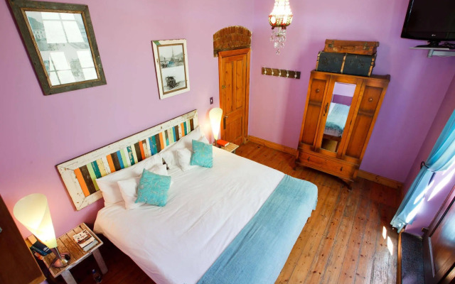 Sweet Lemon Boutique Bed & Breakfast