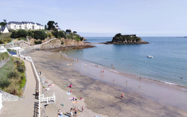 Semi-detached Houses, Etables-sur-mer