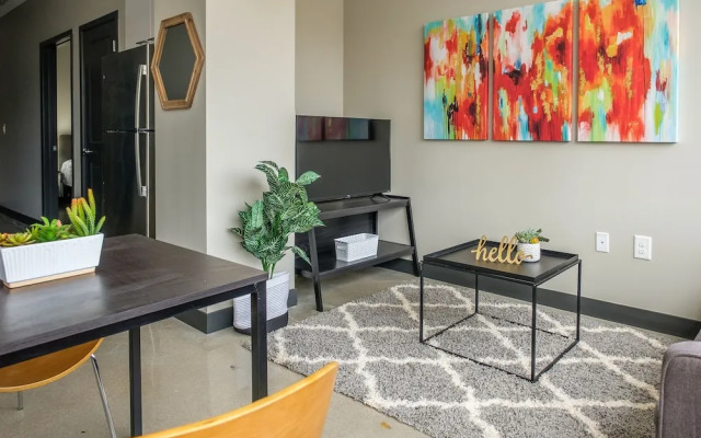 FRONTDESK Flashcube Apts Downtown Kansas City