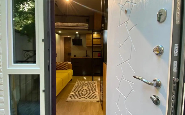 LEOGRAND apartment on Filatova 12