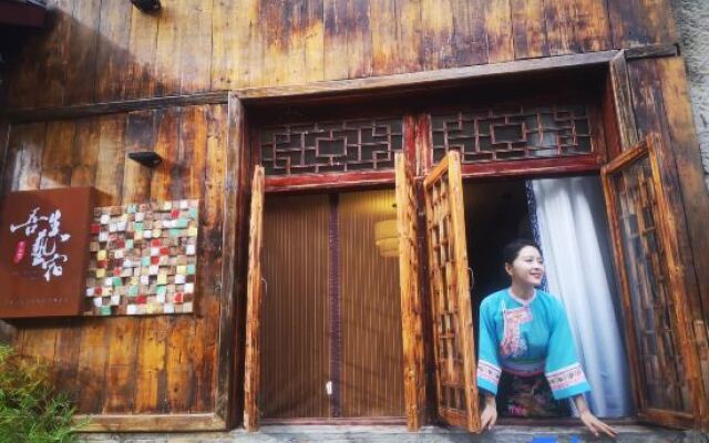 Wusheng Yisu (Yunfeng Tunbao Scenic Area)