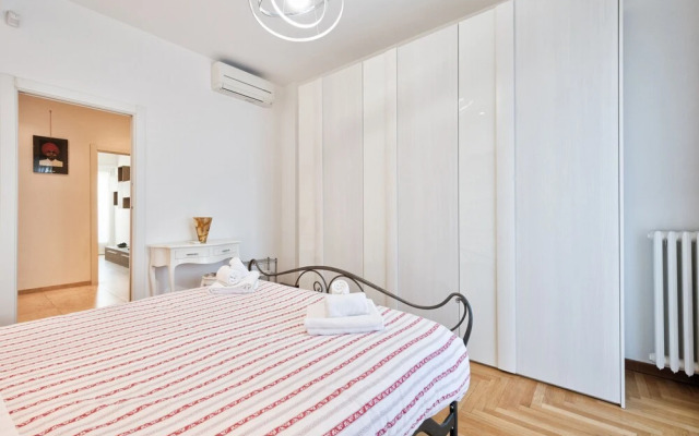 Mirafiori Alps View Flat