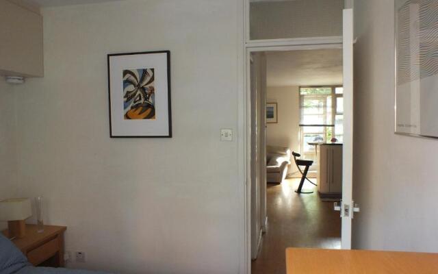 Rotherhithe apartment near park and river