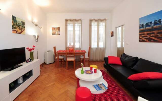 Savoy Palace - Five Stars Holiday House