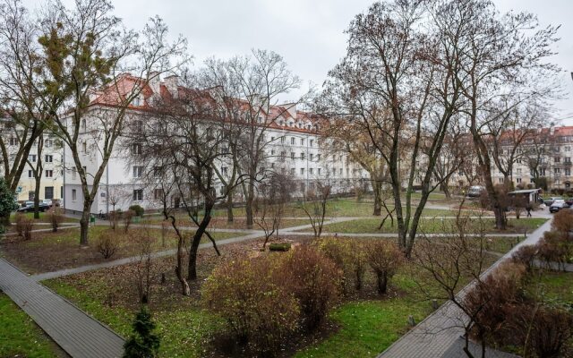 Stępińska Apartment Warszawa by Renters