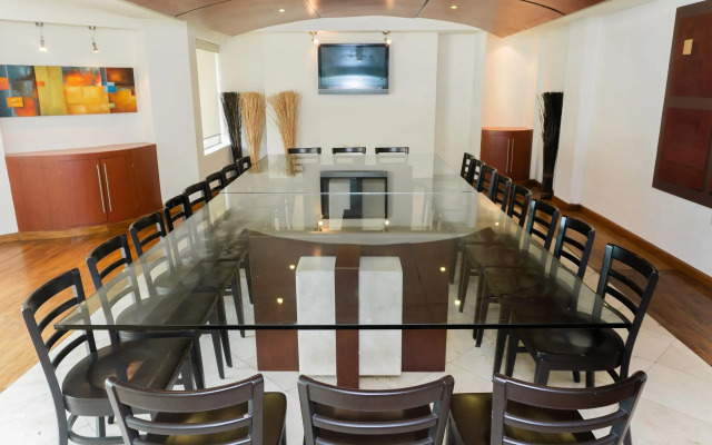 Hotel Victoria Poza Rica by Brahma