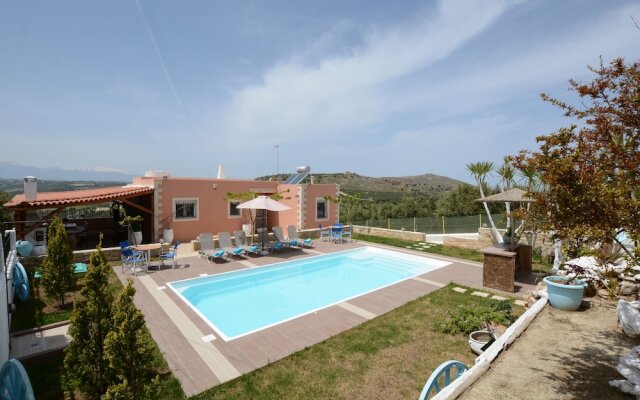 Nautilus Villa with private pool