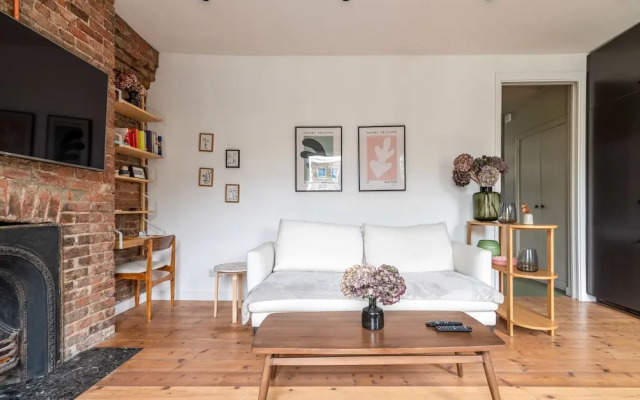Modern North London Apartment