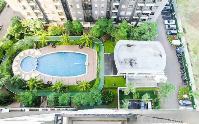 Modern Look 1BR Apartment at Silkwood Residence