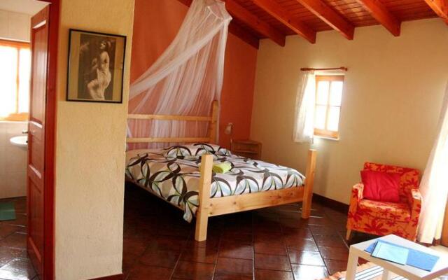 Vale Figueiras Surf Camp & Resort