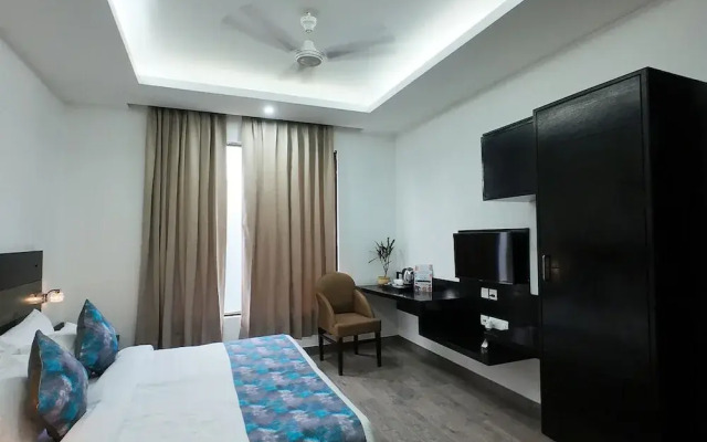 ACE 7 Hotel and Residence