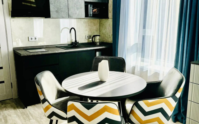 Апартаменты Apart Vl (Апарт ВЛ) на улице Прапорщика Комарова 34