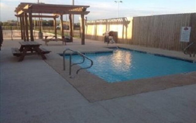 PetroStay Inn & Suites Cotulla