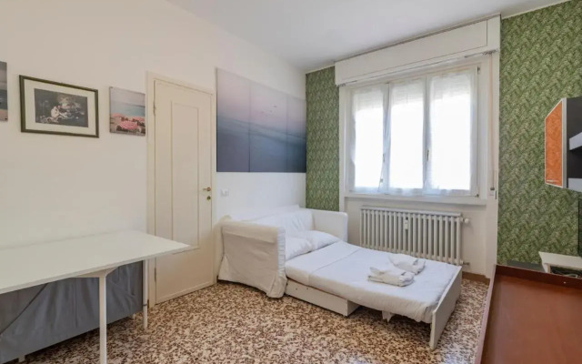 Bordighera studio - vicino IULM / NABA - WiFi A.C.