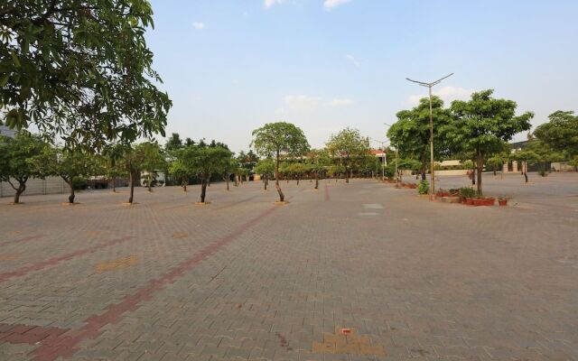 OYO 38400 Gaurav Garden