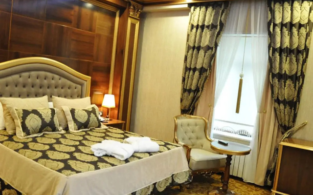 Joyy Hotel & Spa