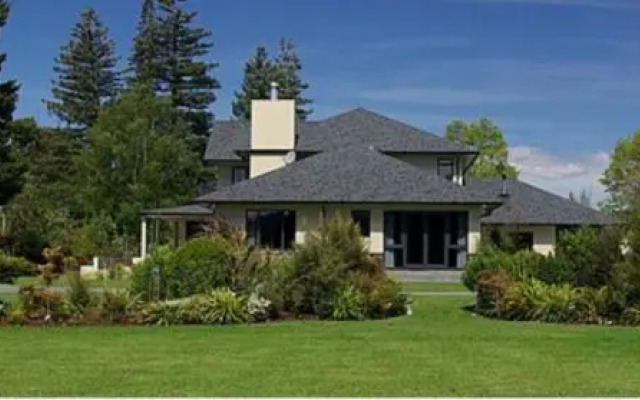 Tui Lodge