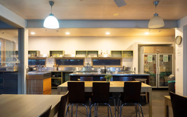 YHA Apollo Bay Eco