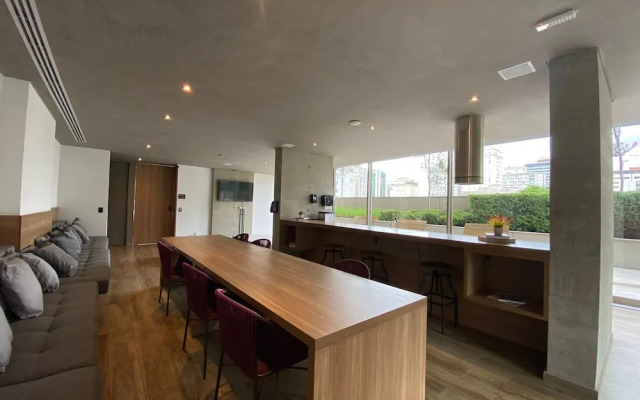 Duplex com piscina e academia