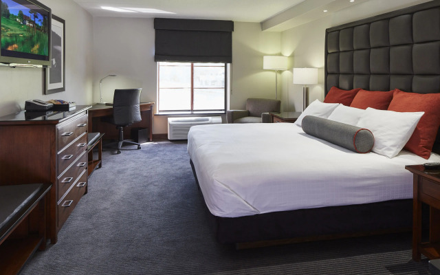 Inn On Woodlake