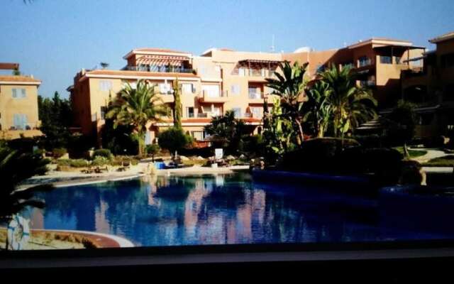 Excellent hot Beach Spot 1-bed Apartment in Paphos