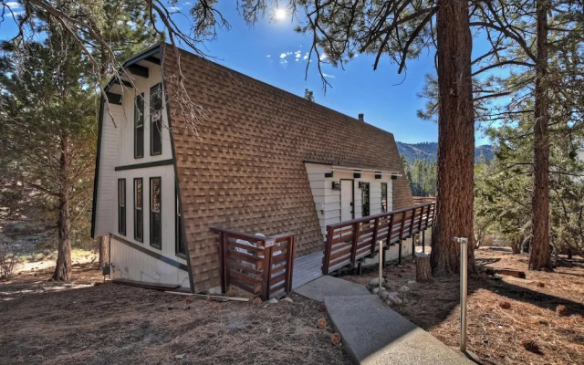 Yosemite Pines Cabin - Sleeps 8