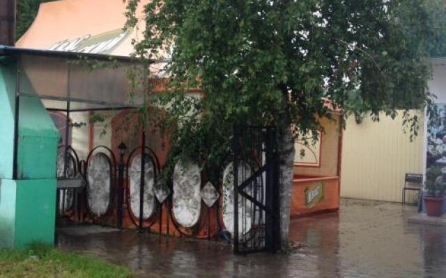 Hostel on Dorozhniy 1/1