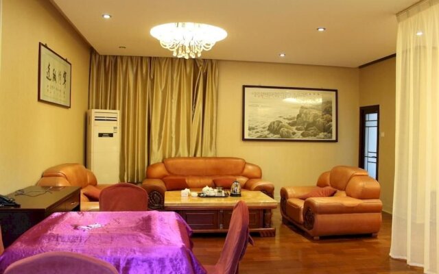 Jiabaihe Commercial Hotel