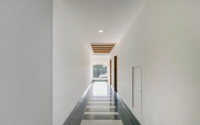 Rex Hotel by OYO